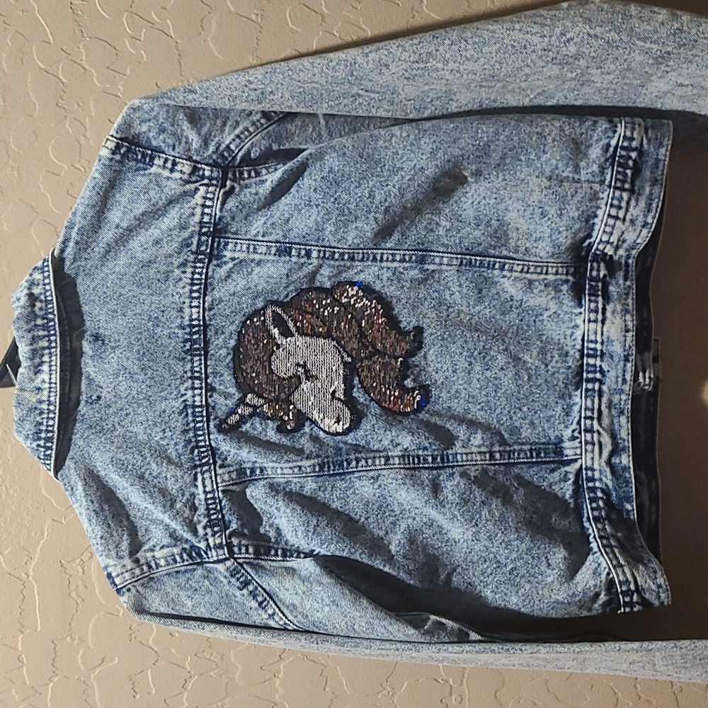 Jean Jacket (Ripped) - Picture 2 of 3